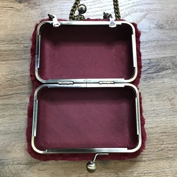FAUX Fur Purse Cross Body Brass Chain Metal Box Frame Burgundy Red - Picture 7 of 11
